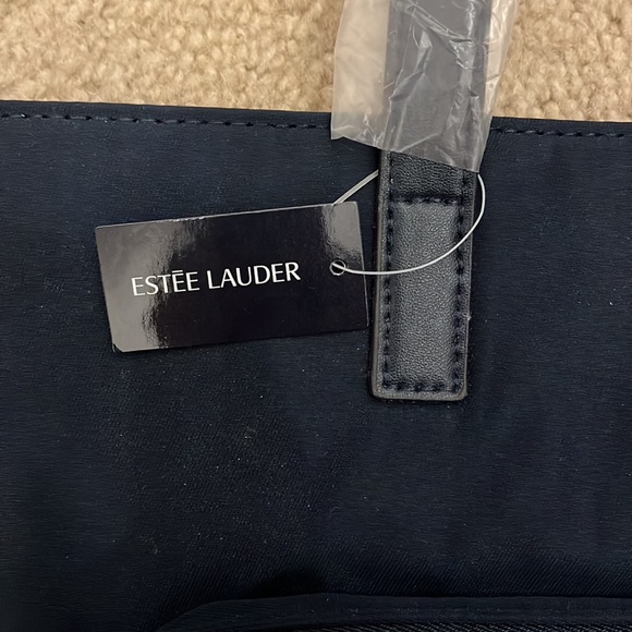 NWT Estée Lauder Carryall Tote Bag - Navy Blue with Red Tassel - Picture 5 of 5